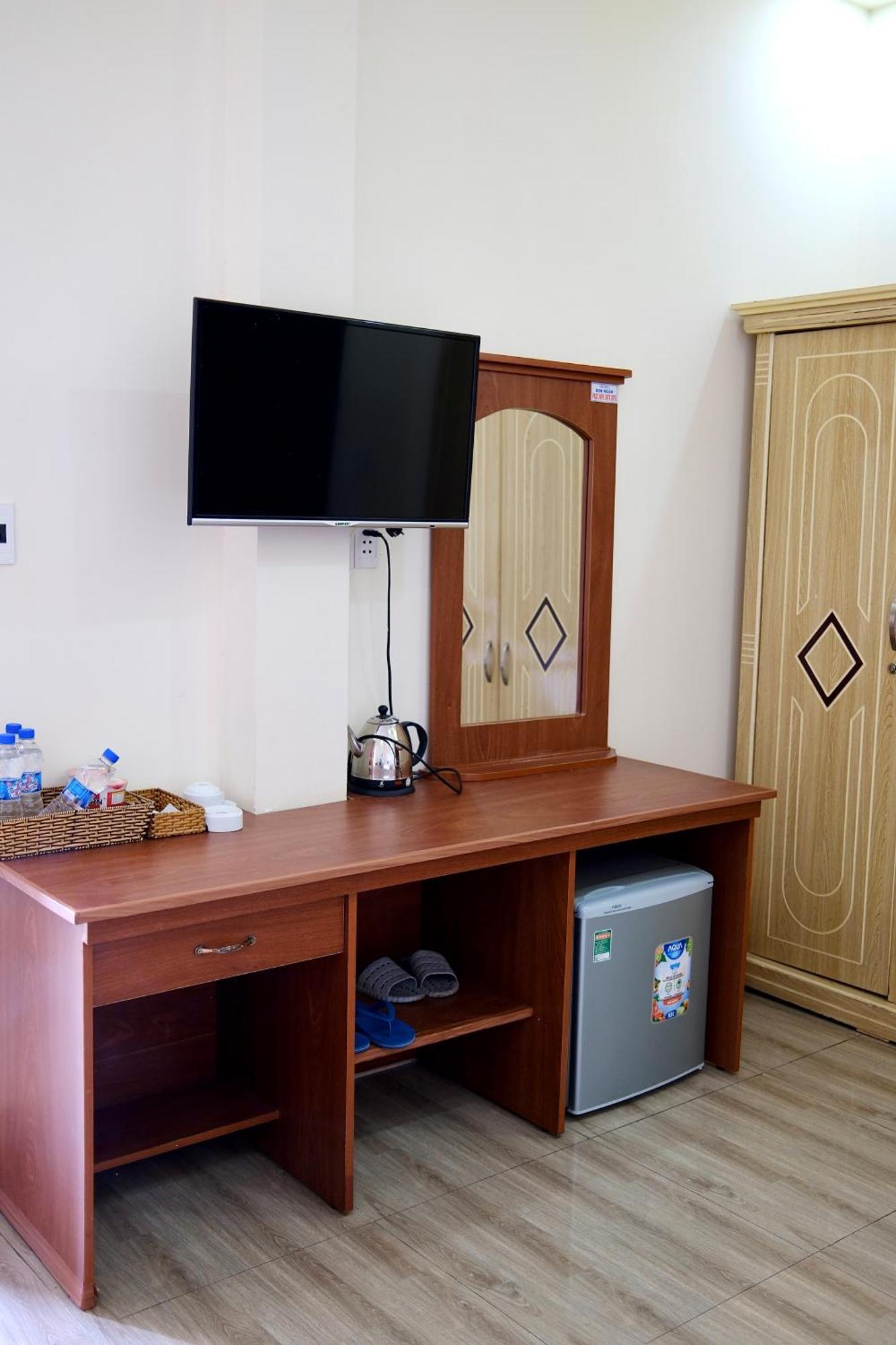 Kim Ngan Hotel บวนมาถวต ภายนอก รูปภาพ